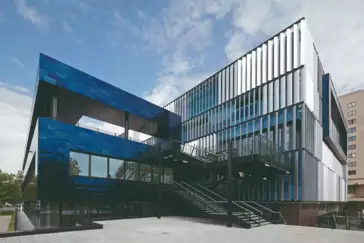 Rückseite der Rhein-Mosel-Halle