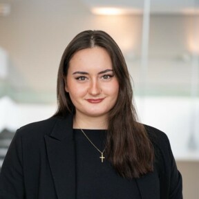 Anna-Maria Gail, Werkstudent Congresmanagement © Koblenz-Touristik GmbH, Désirée von Canal Anna-Maria Gail, Werkstudent Congresmanagement © Koblenz-Touristik GmbH, Désirée von Canal