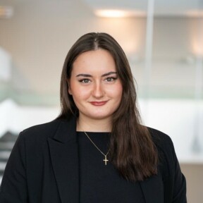 Anna-Maria Gail, Werkstudentin Kongressleitung &copy; Koblenz-Touristik GmbH, D&eacute;sir&eacute;e von Canal